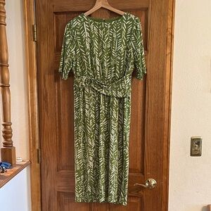 London Times Green Pleated Sheath Midi Dress